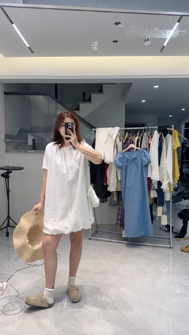 花苞连衣裙带包包