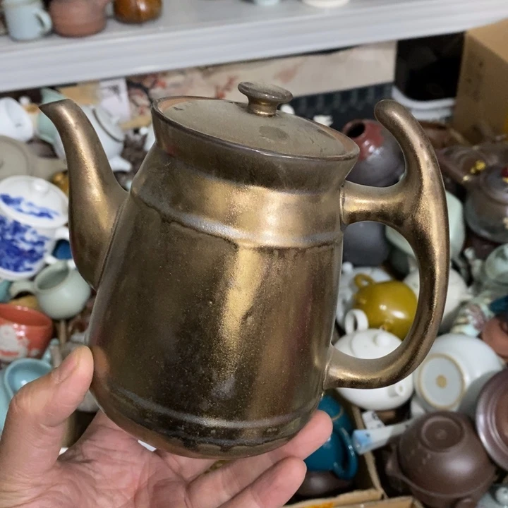 陶瓷艺术品及陶瓷壶