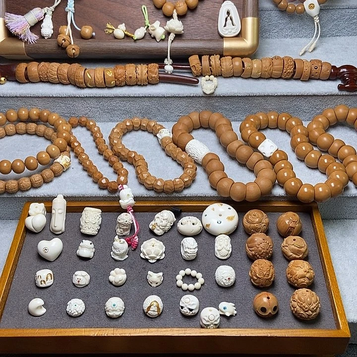 手串桃核赵*冉猴头