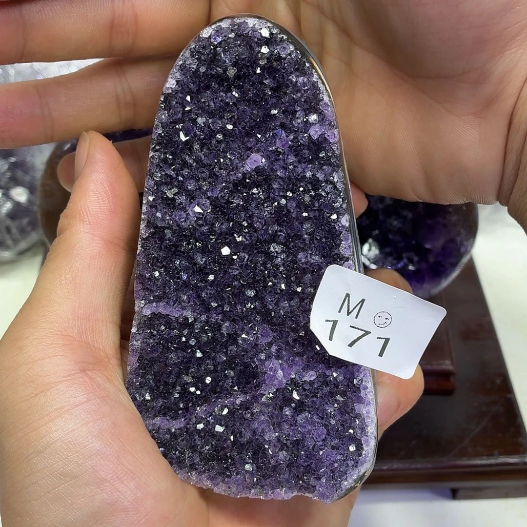 未镶嵌水晶大型摆件（非配饰）