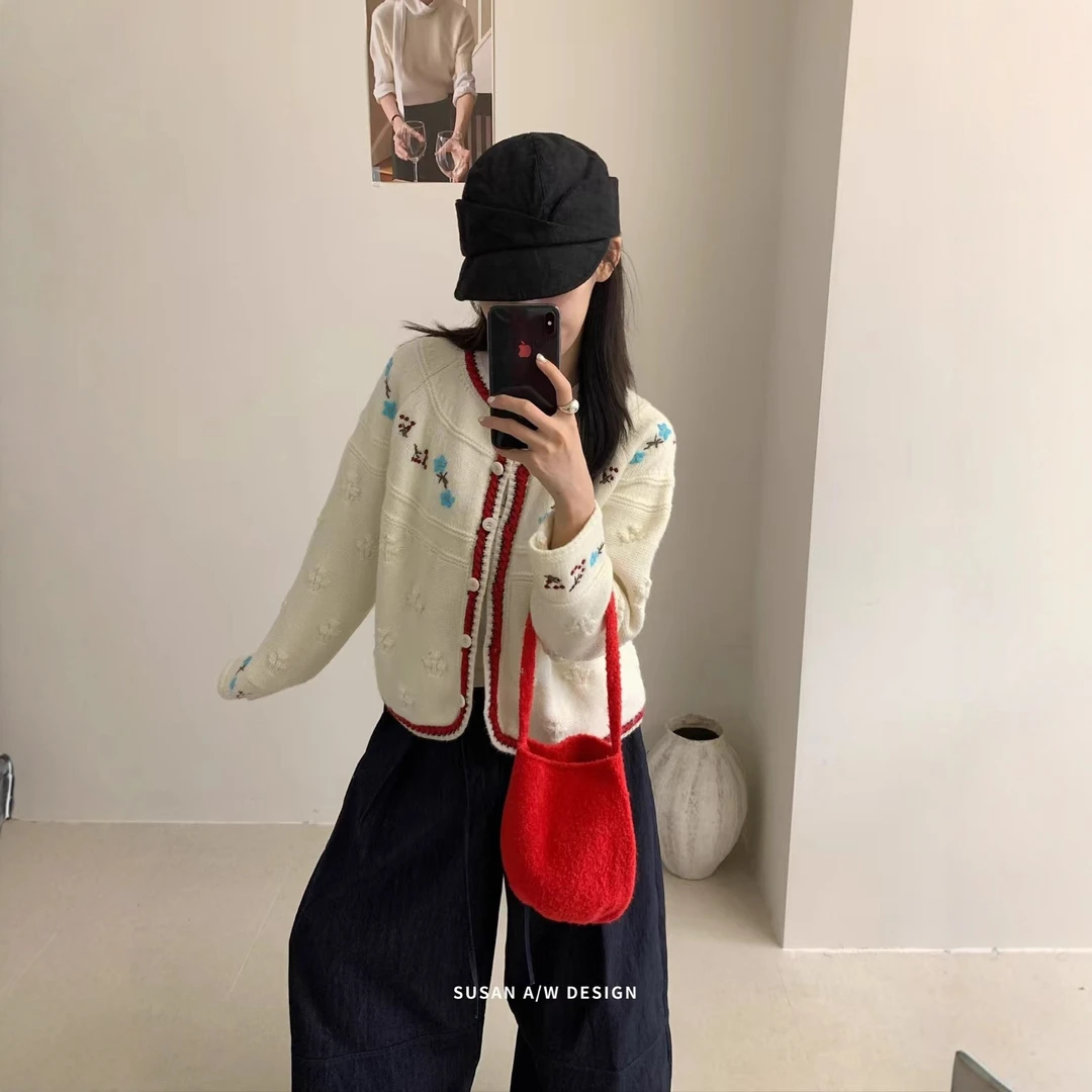 2025秋冬季新款韩系花朵刺绣针织开衫宽松保暖毛衣上衣26978秋季