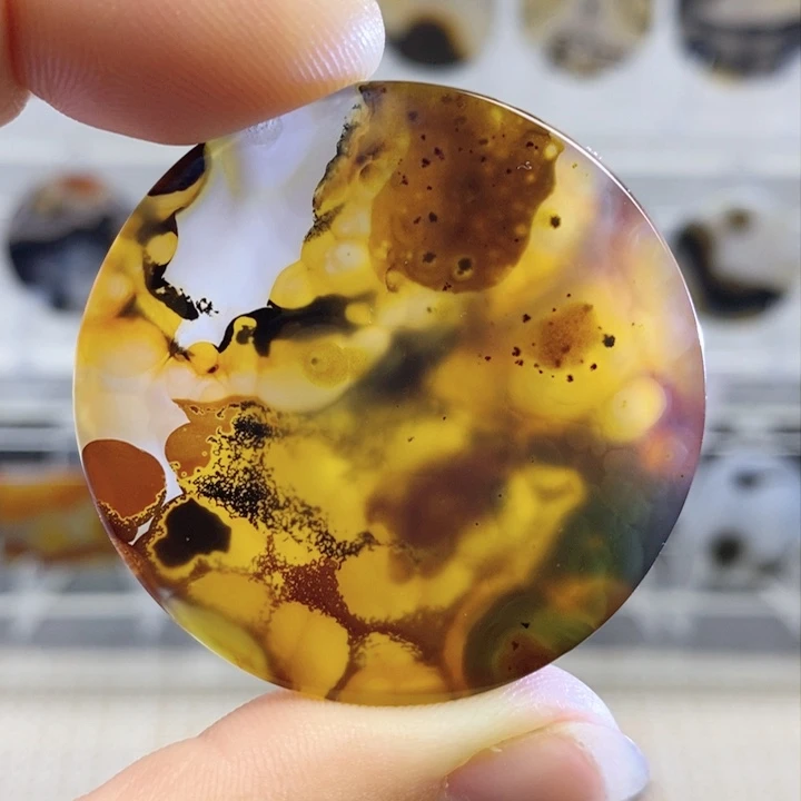 玛瑙/玉髓颈饰未镶嵌