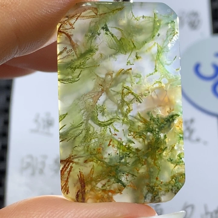 玛瑙/玉髓颈饰未镶嵌金***℃