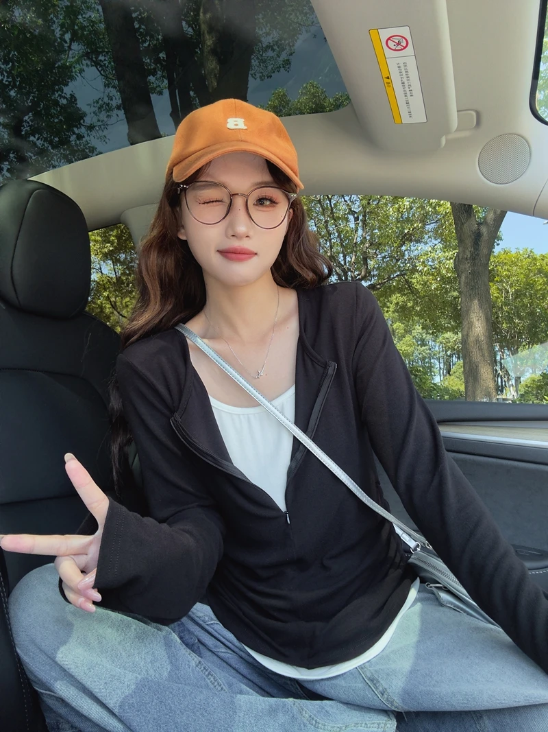 假两件长袖T恤女2025早秋爆款V领撞色半拉链收腰褶皱显瘦遮肉上衣
