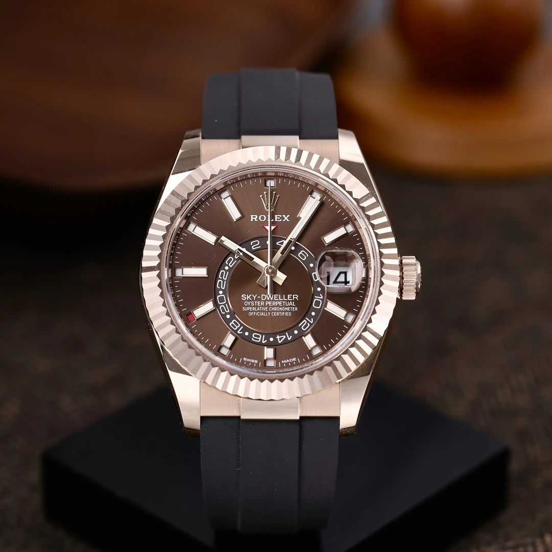 95新 Rolex/劳力士 326235 咖啡盘天行者 42mm 2022年11月保卡