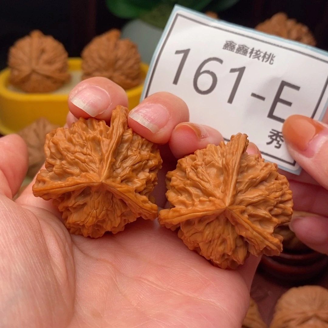 文玩核桃把件盘山奔39