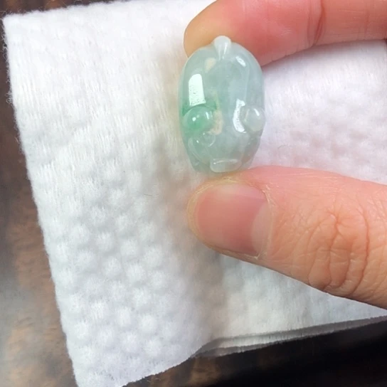 翡翠未镶嵌颈饰缅甸A货，每天下午1点半开播