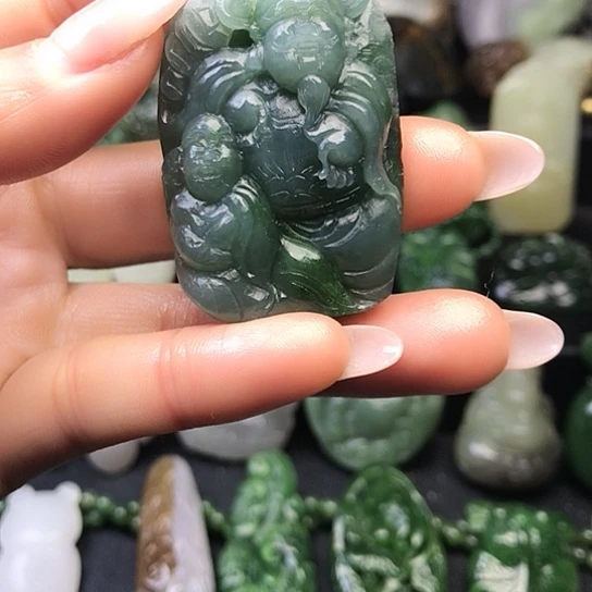 和田玉（碧玉）未镶嵌挂件