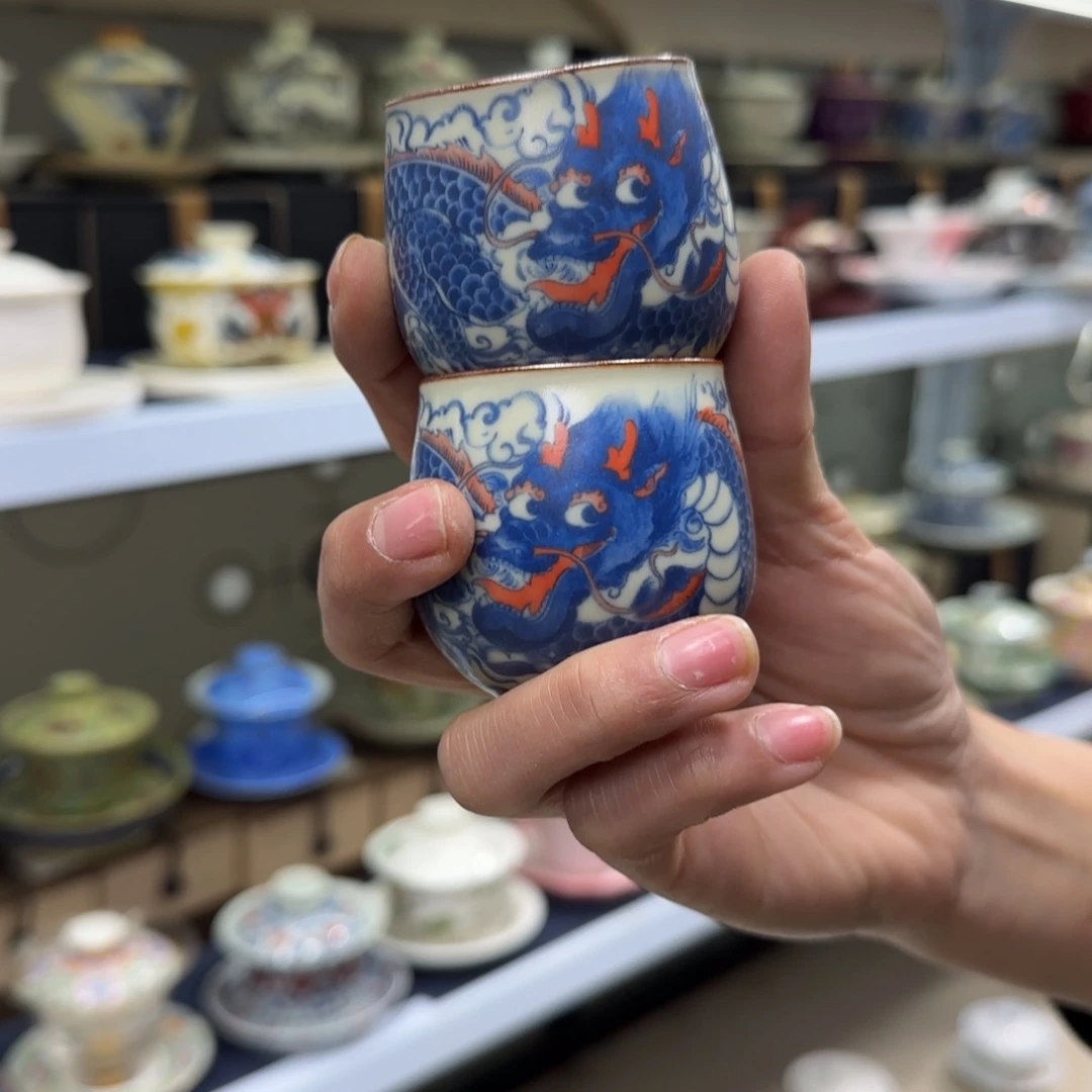 高温下的高温天气使人心情愉悦