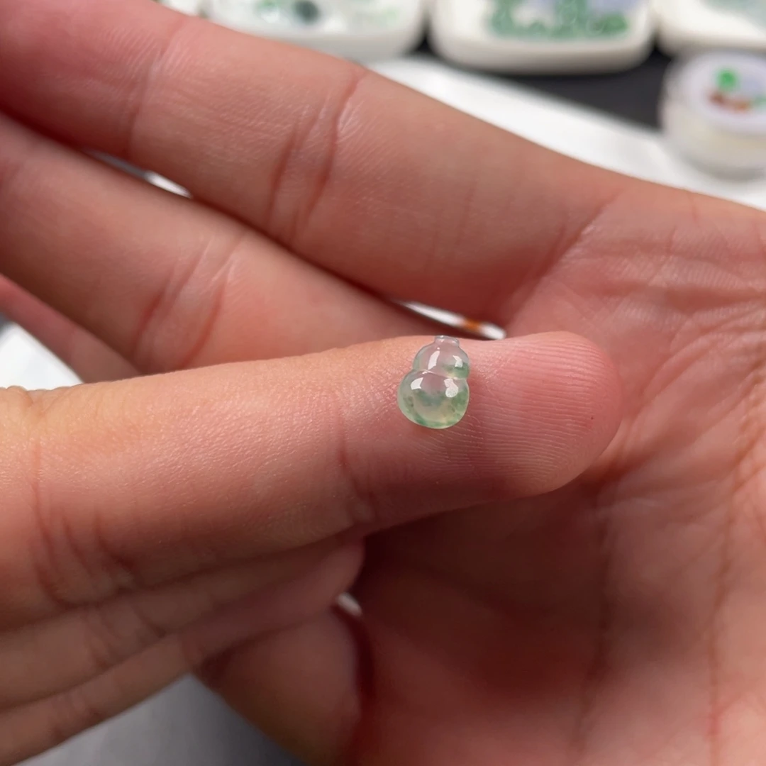 翡翠未镶嵌挂件天然缅甸翡翠葫芦