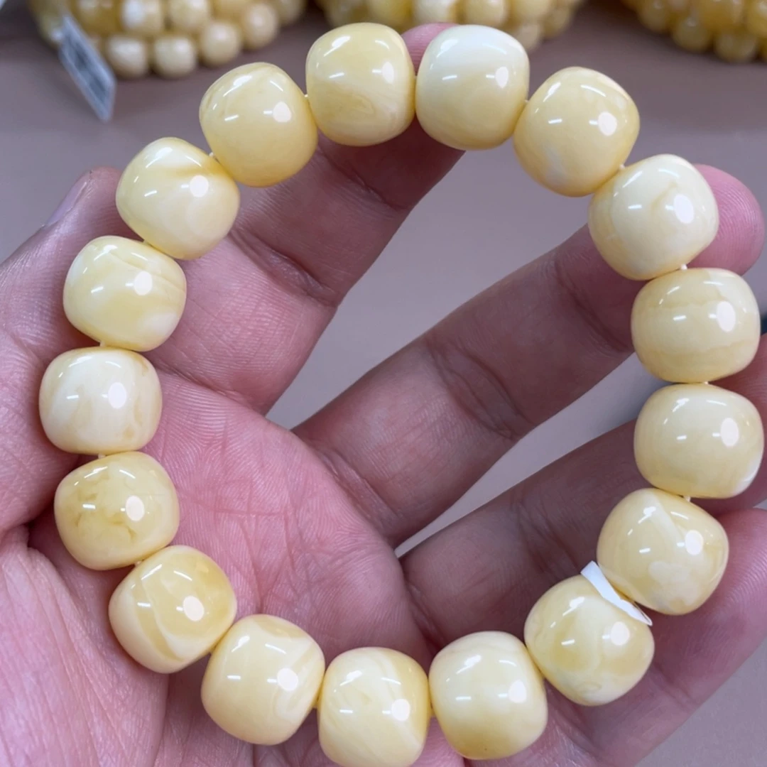 琥珀裸石未镶嵌1360000,000