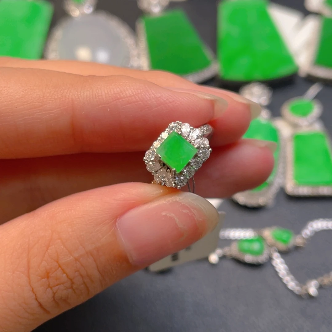 翡翠银S925镶嵌颈饰