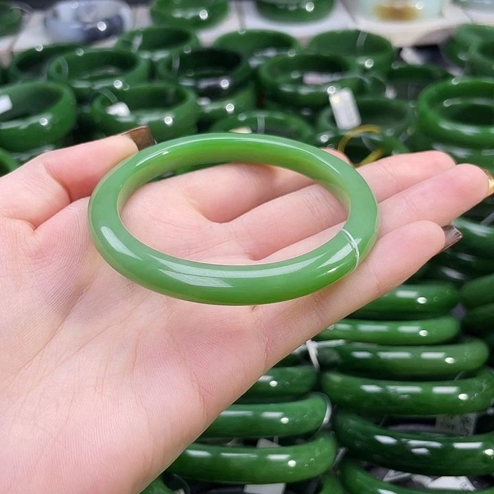 未镶嵌手镯和田玉（碧玉）