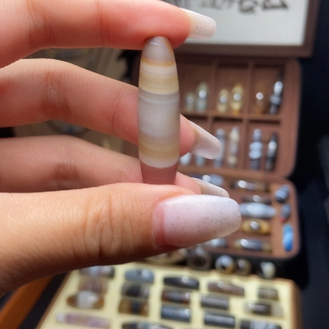 玛瑙/玉髓未镶嵌吊坠(赠链)