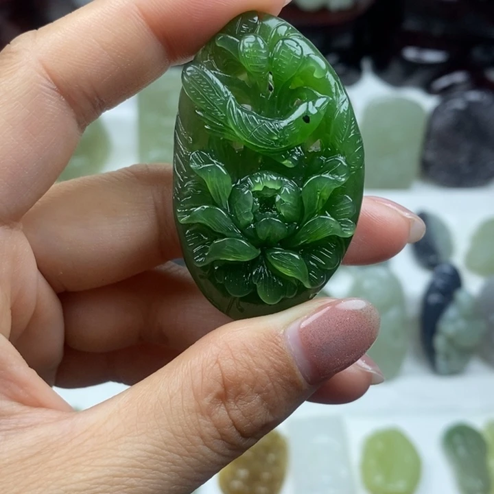 和田玉未镶嵌颈饰53