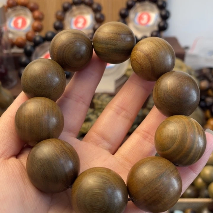 维腊木（绿檀）M****5