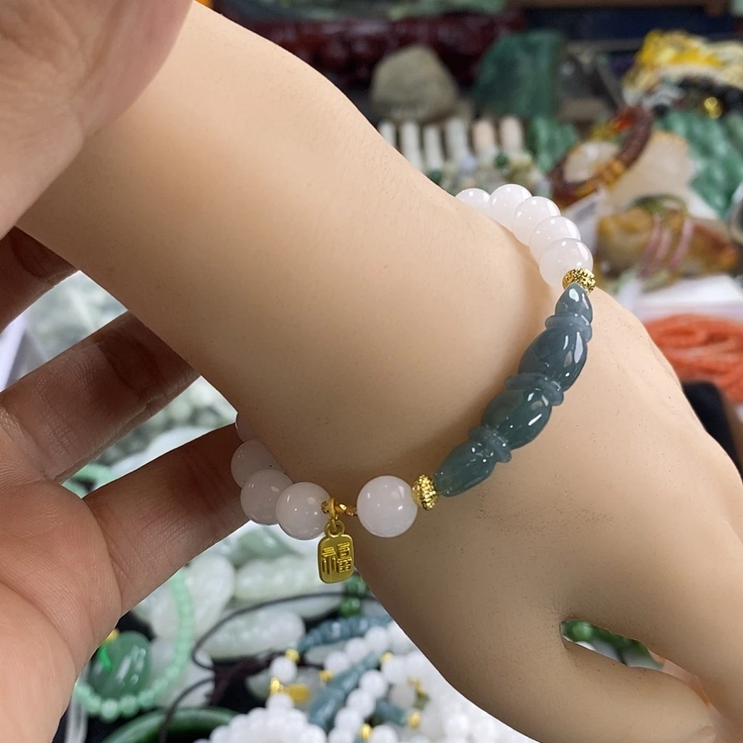 和田玉颈饰未镶嵌莲藕手串