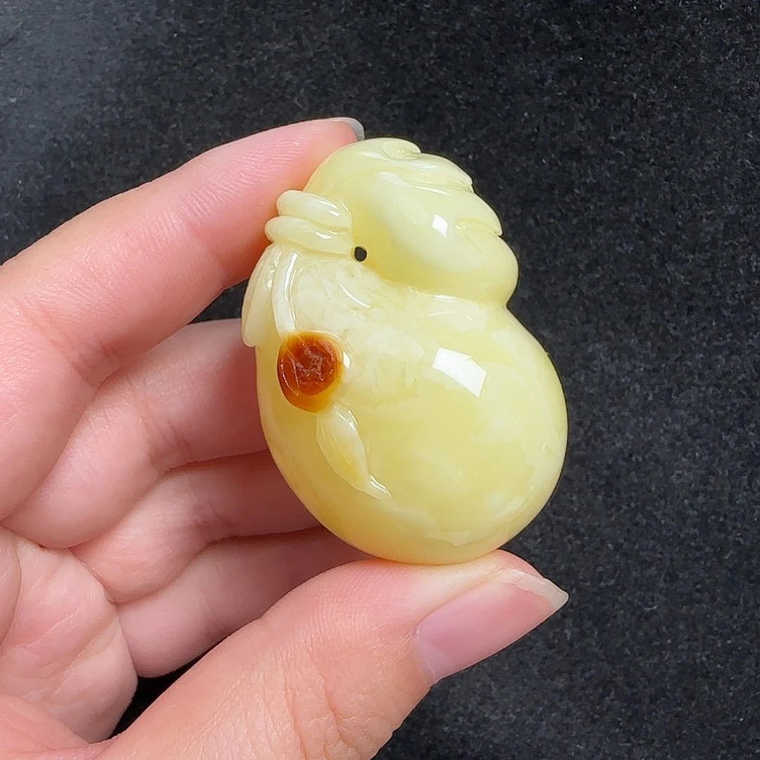 蜜蜡未镶嵌珠宝奇石