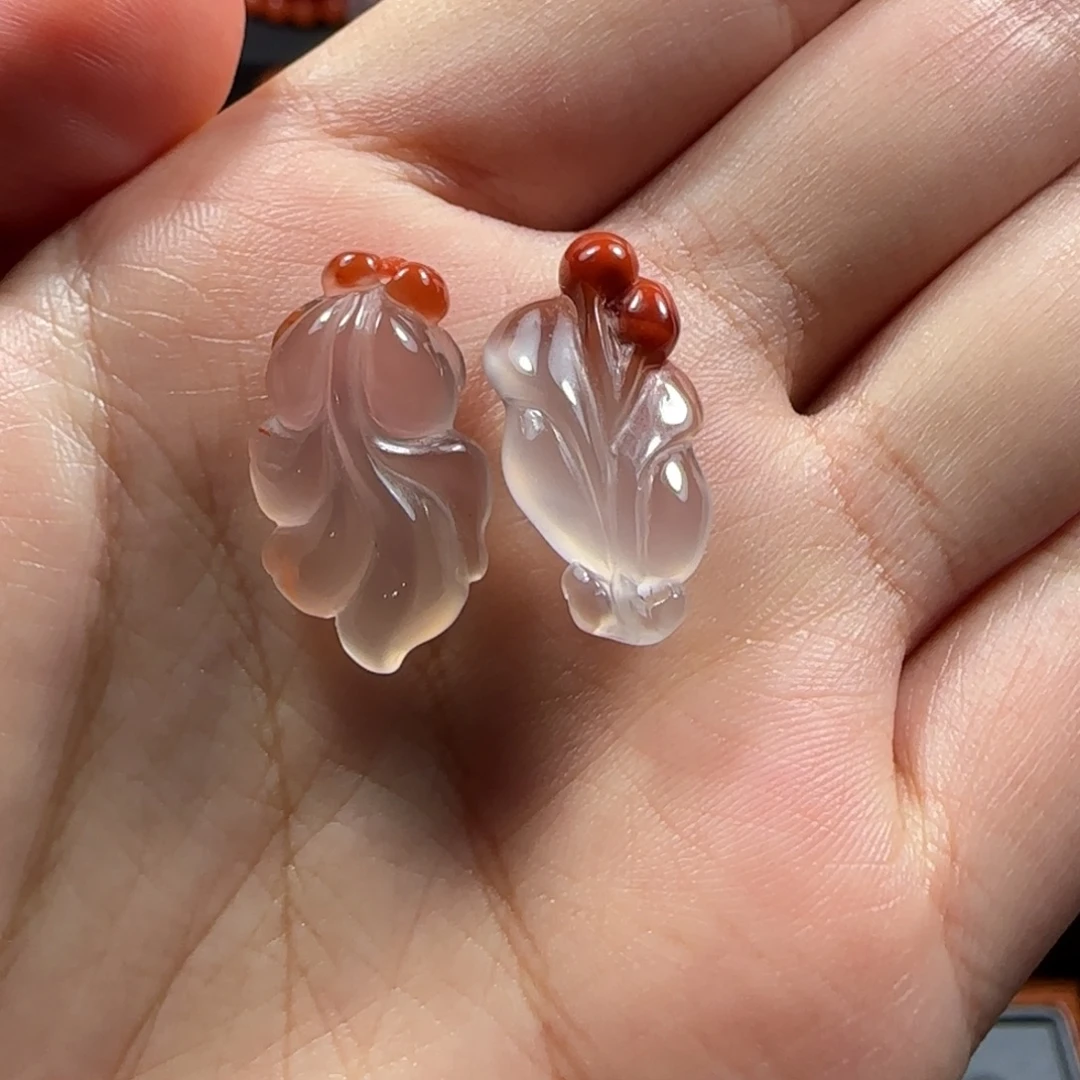 南红玛瑙未镶嵌挂件多样性发其一