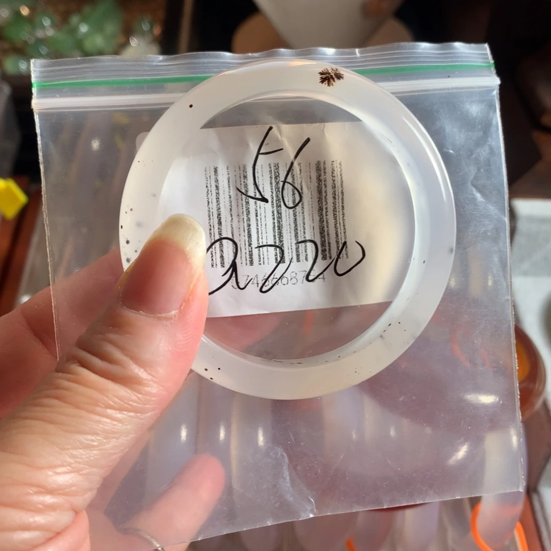 手镯玛瑙/玉髓未镶嵌56