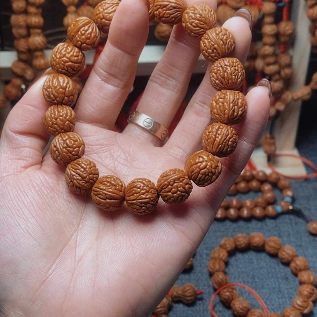 桃核吊坠龙纹桃枭