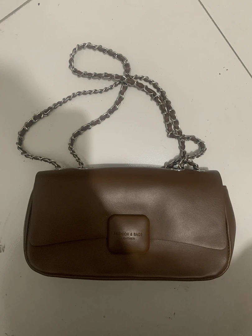 棕色单肩斜挎链条包2 9. 9