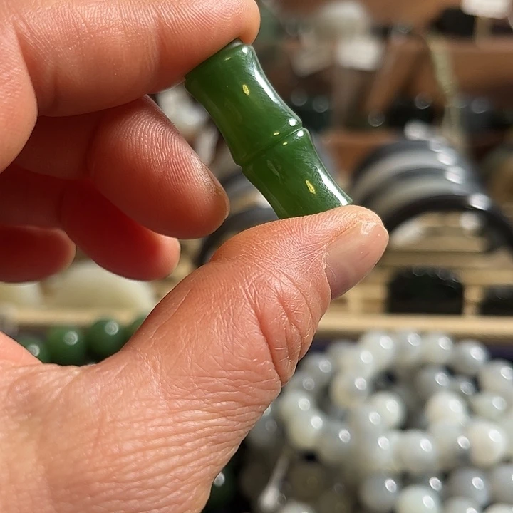 和田玉未镶嵌颈饰俄罗斯碧玉福利款竹节