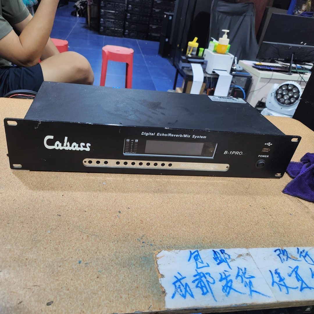 8新  二手B-1PRO效果器，坏的，需维修，随机发货，不带线材，不退换