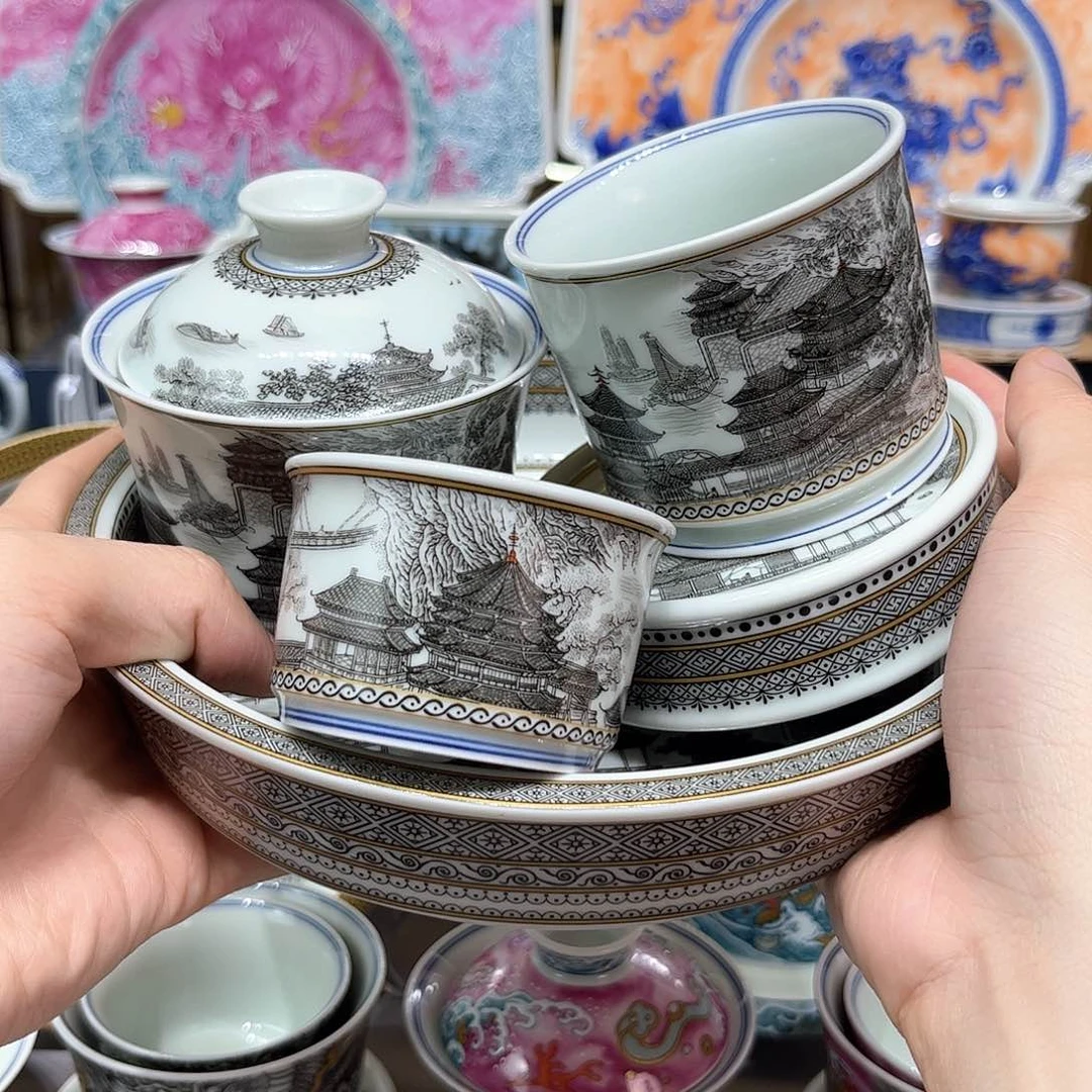 景德镇陶瓷艺术品