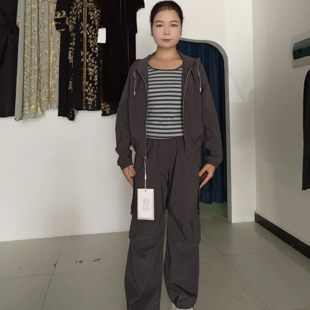 2025秋季新款休闲洋气减龄显瘦外套阔腿裤三件套工装女装