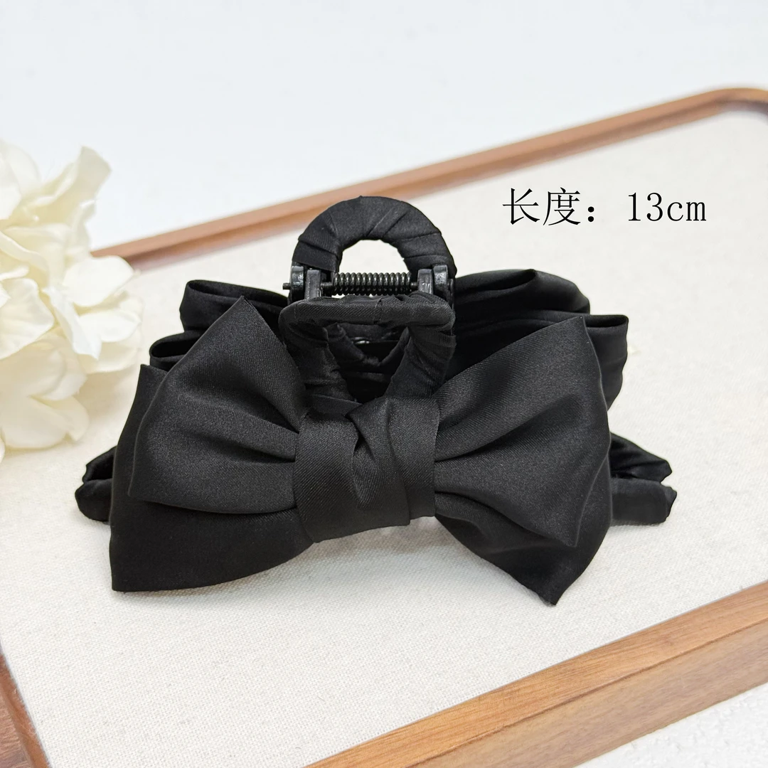F-1270黑色简约缎面蝴蝶结抓夹13CM
