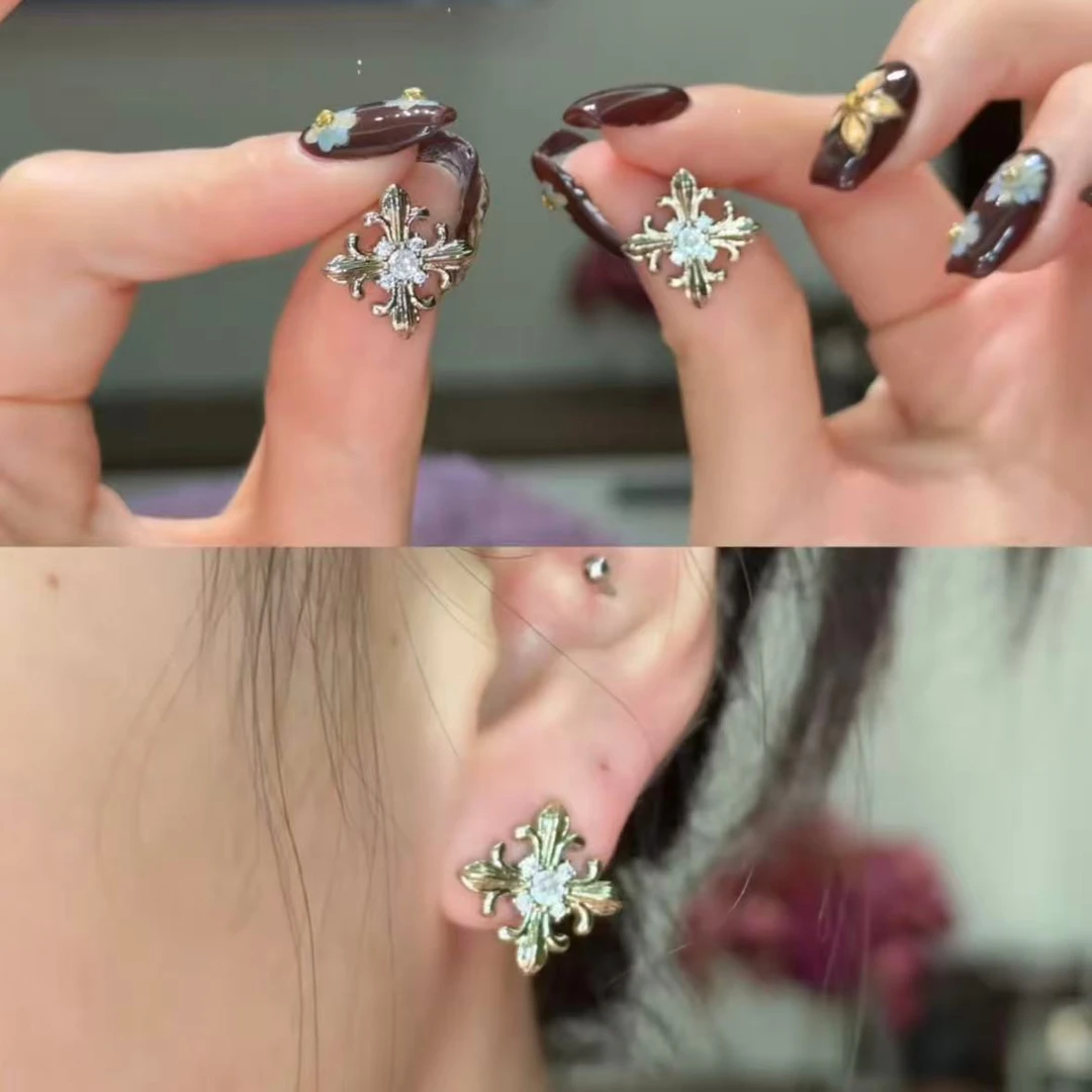 合金耳饰 BIBI【点锆鸢尾】耳钉EH248