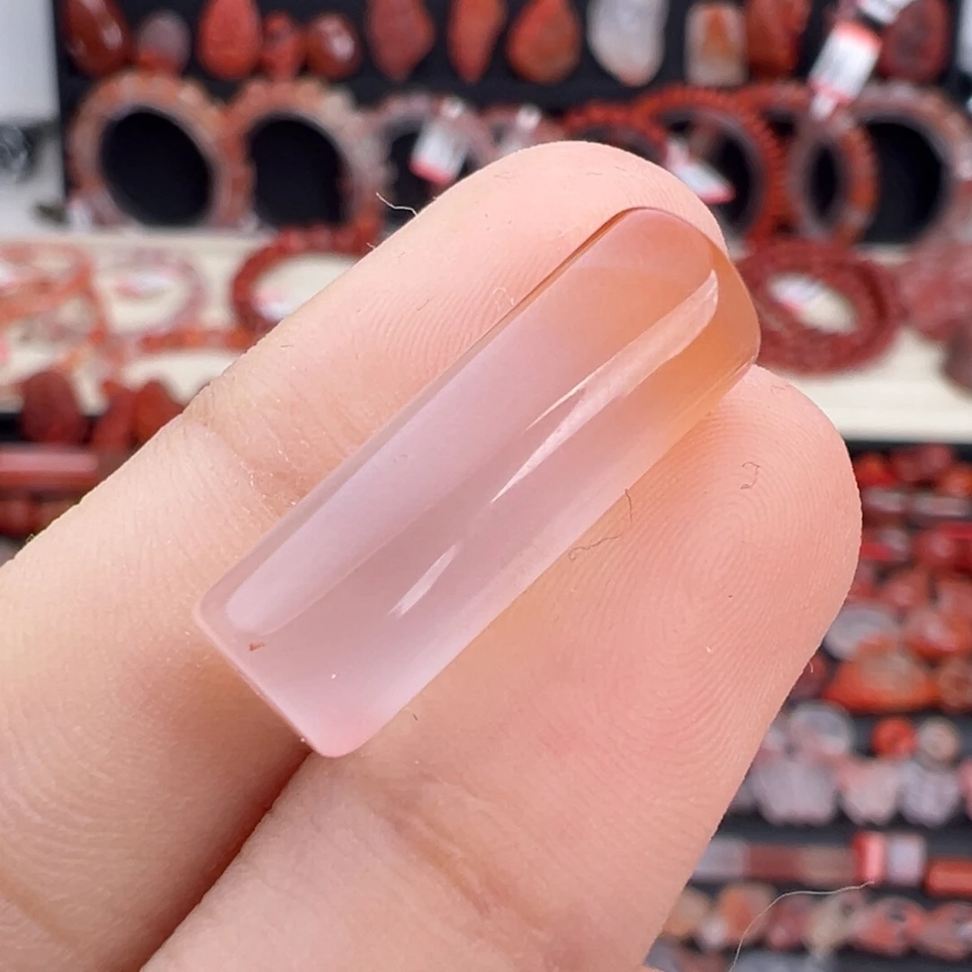 南红玛瑙未镶嵌颈饰路路通