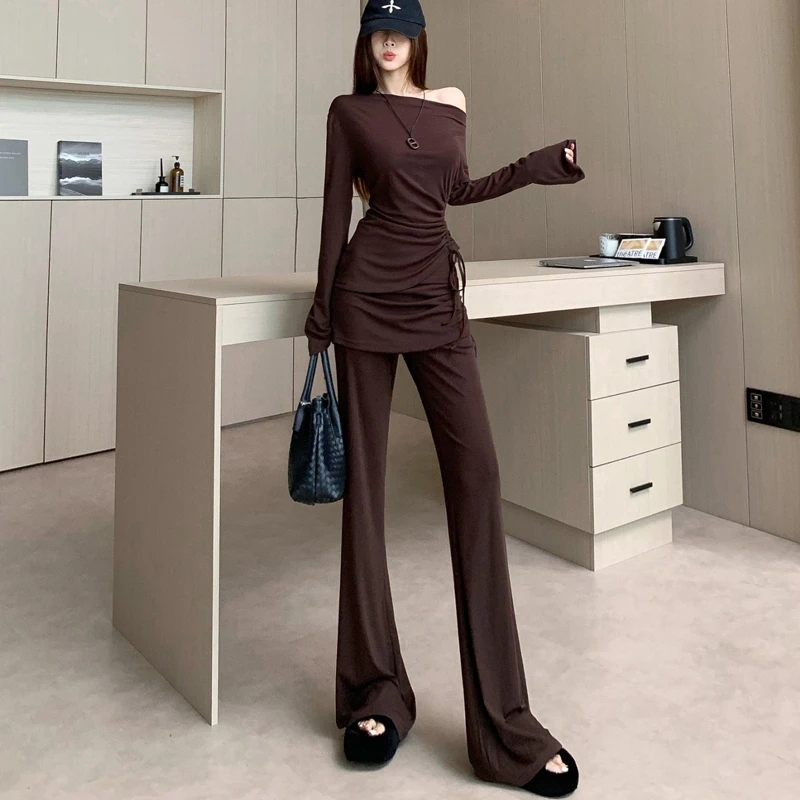 时尚简约休闲套装女秋2025辣妹一字肩长袖设计感修身显瘦微喇裤裙