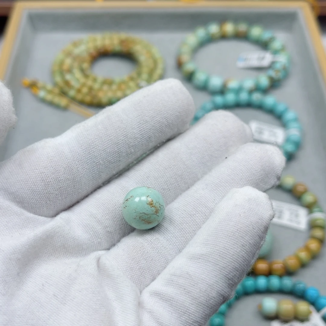 绿松石未镶嵌挂件