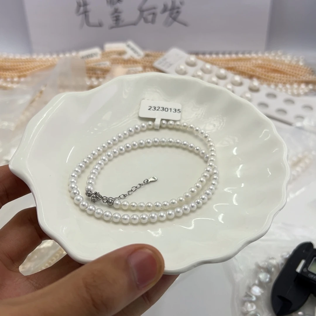 颈饰未镶嵌淡水珍珠