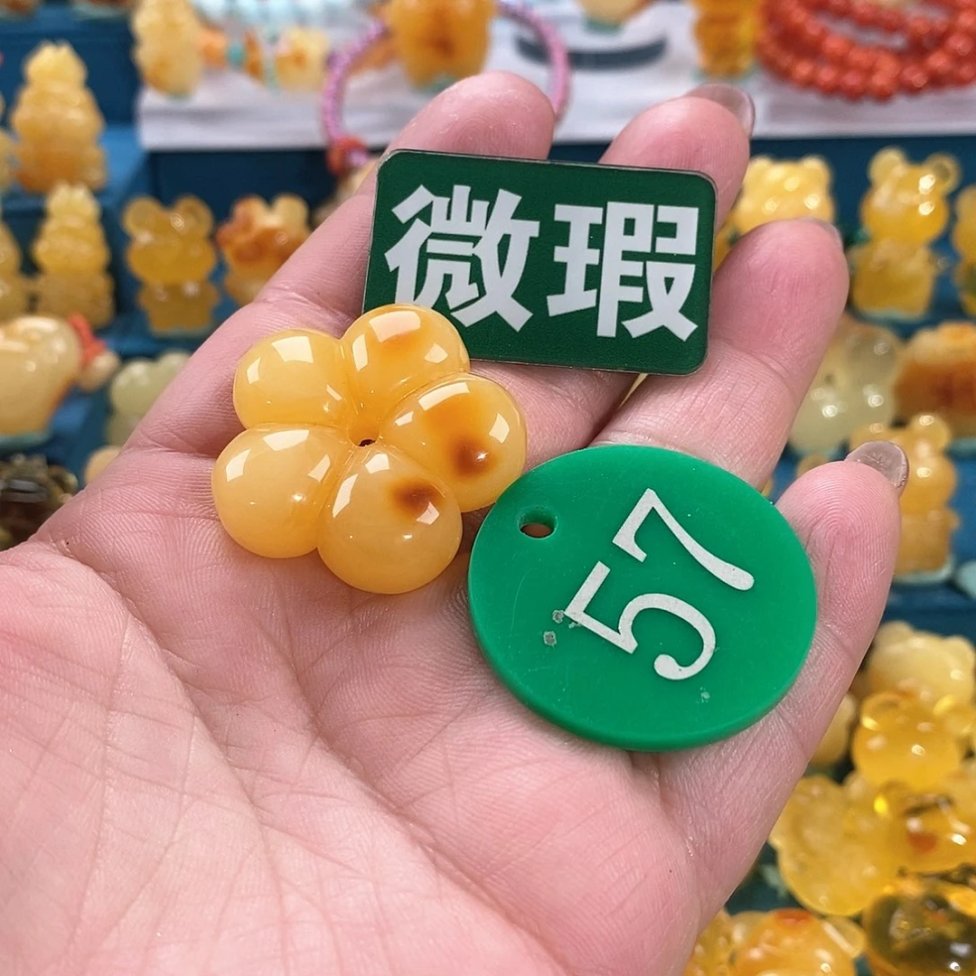 琥珀颈饰未镶嵌?****⁷裸石