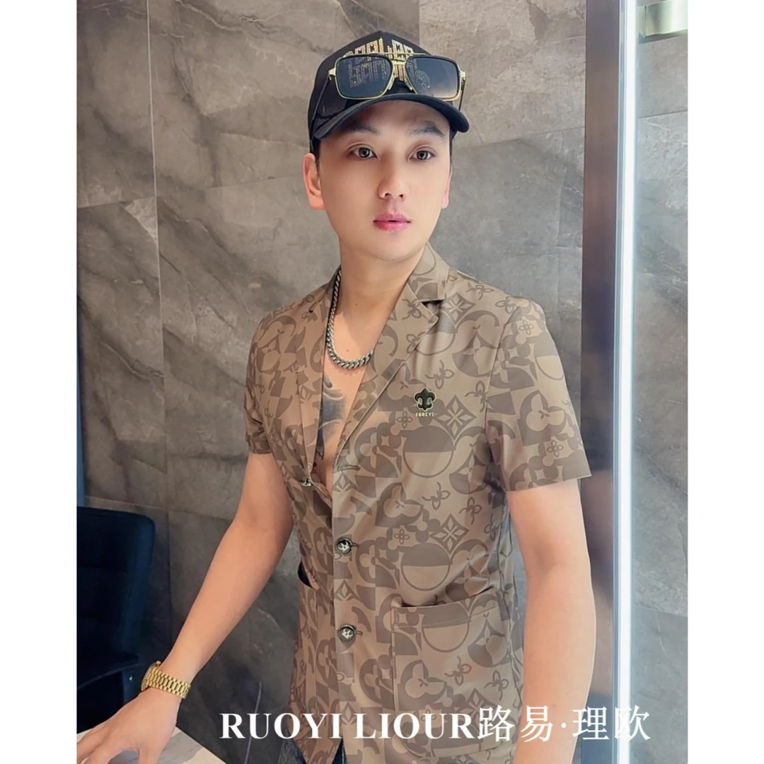 【路易理欧】2025欧货轻奢老花印胸标款潮流休闲便西0244