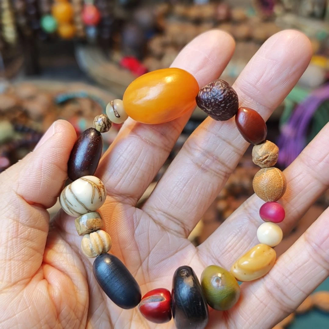 吊坠紫金鼠18籽手串