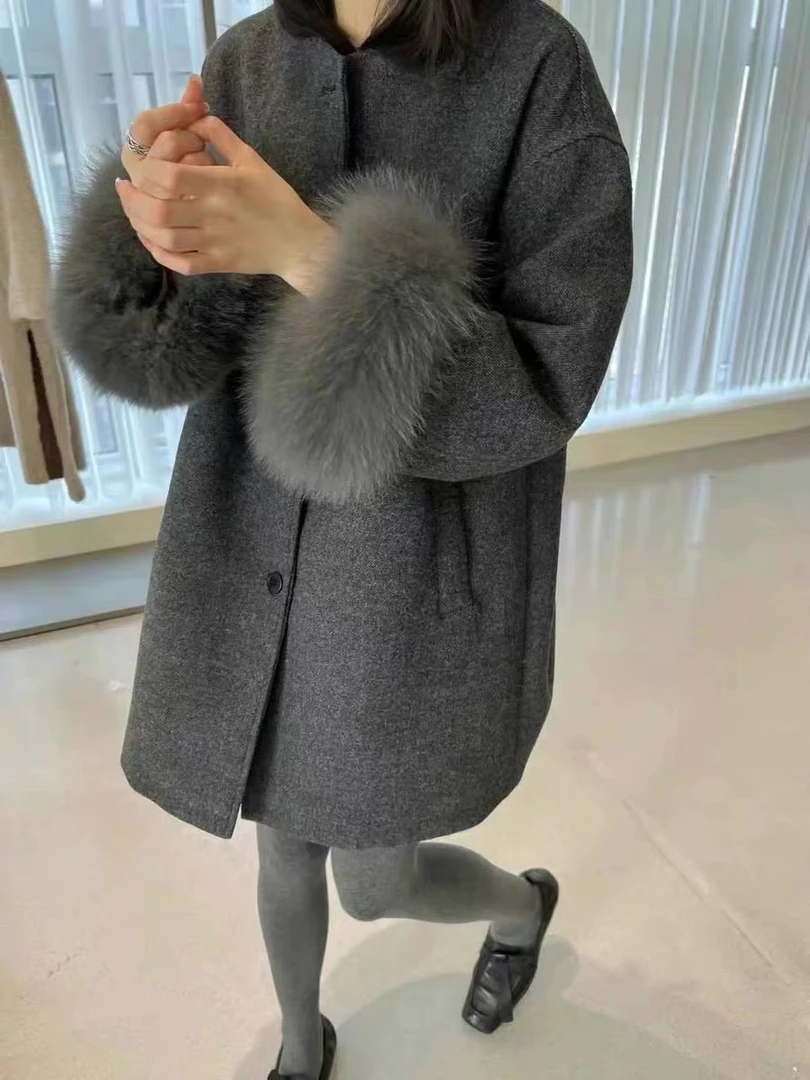 【含羊毛一定会起球，介意勿拍】6070高级感袖口狐狸毛内里白鸭绒