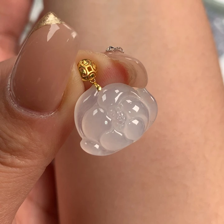 翡翠颈饰18K金镶嵌莲花