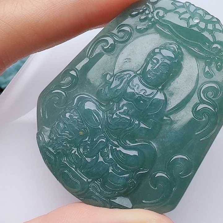 颈饰未镶嵌翡翠天然的A货翡翠多样性发其一