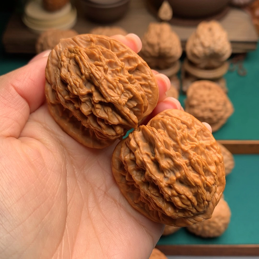 文玩核桃吊坠麦穗虎头38➕
