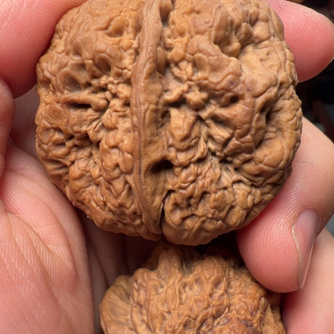 文玩核桃吊坠金刚佛手45mm（虚尖）