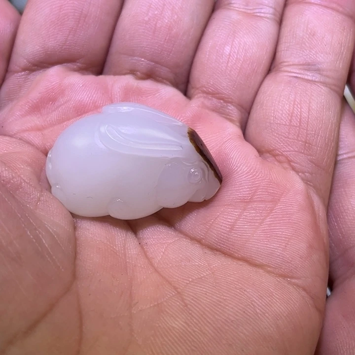 和田玉未镶嵌吊坠(不含链)