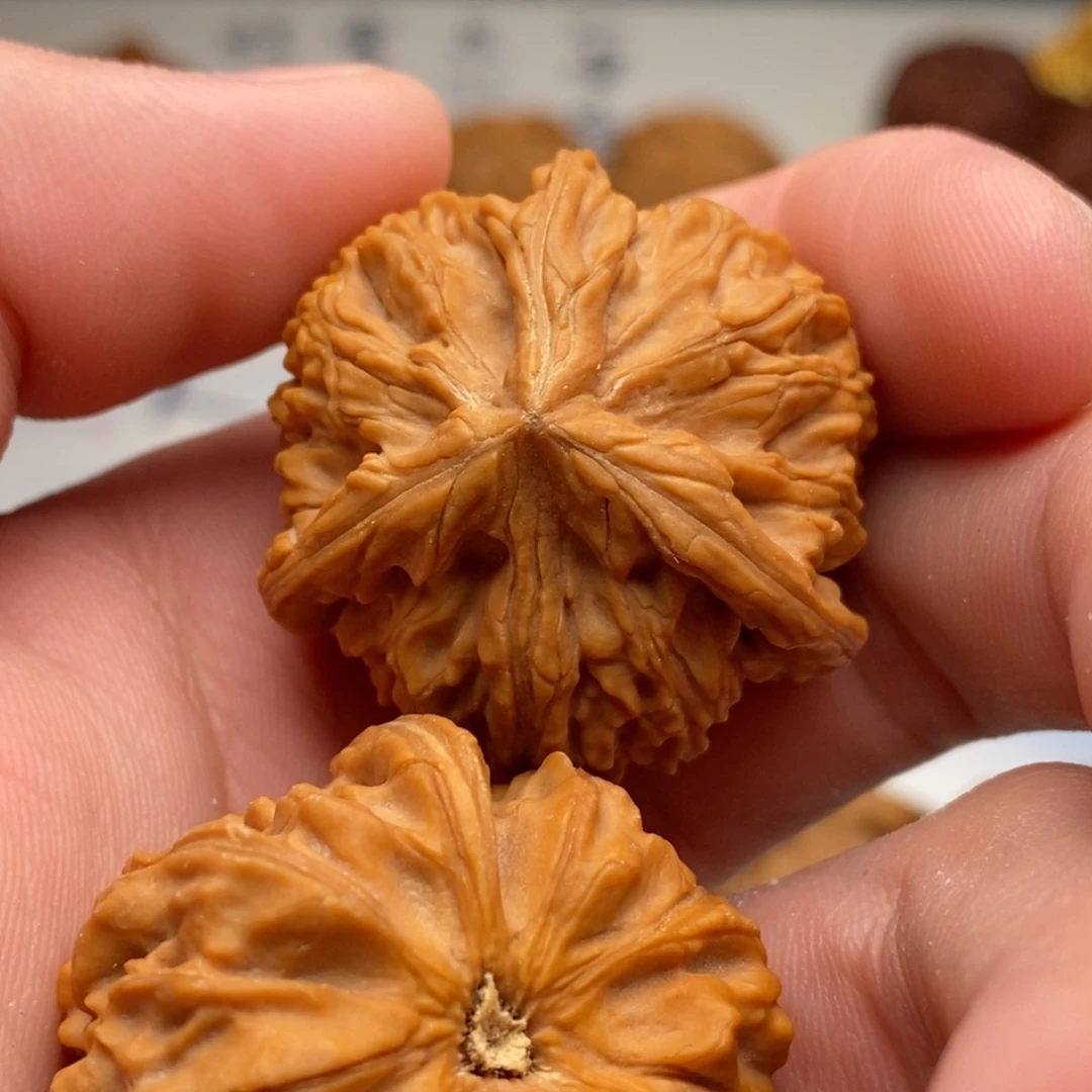 A***l文玩核桃把件御龙