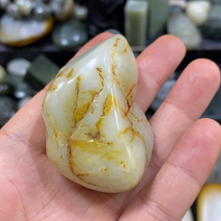 未镶嵌和田玉（糖玉）挂件