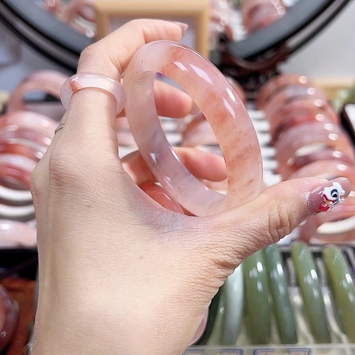 石英质玉手镯未镶嵌?****?