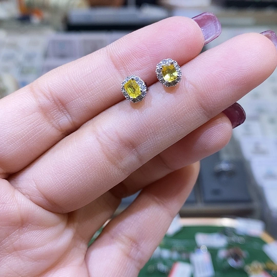 彩色蓝宝石耳饰银S925镶嵌天然彩蓝宝耳饰