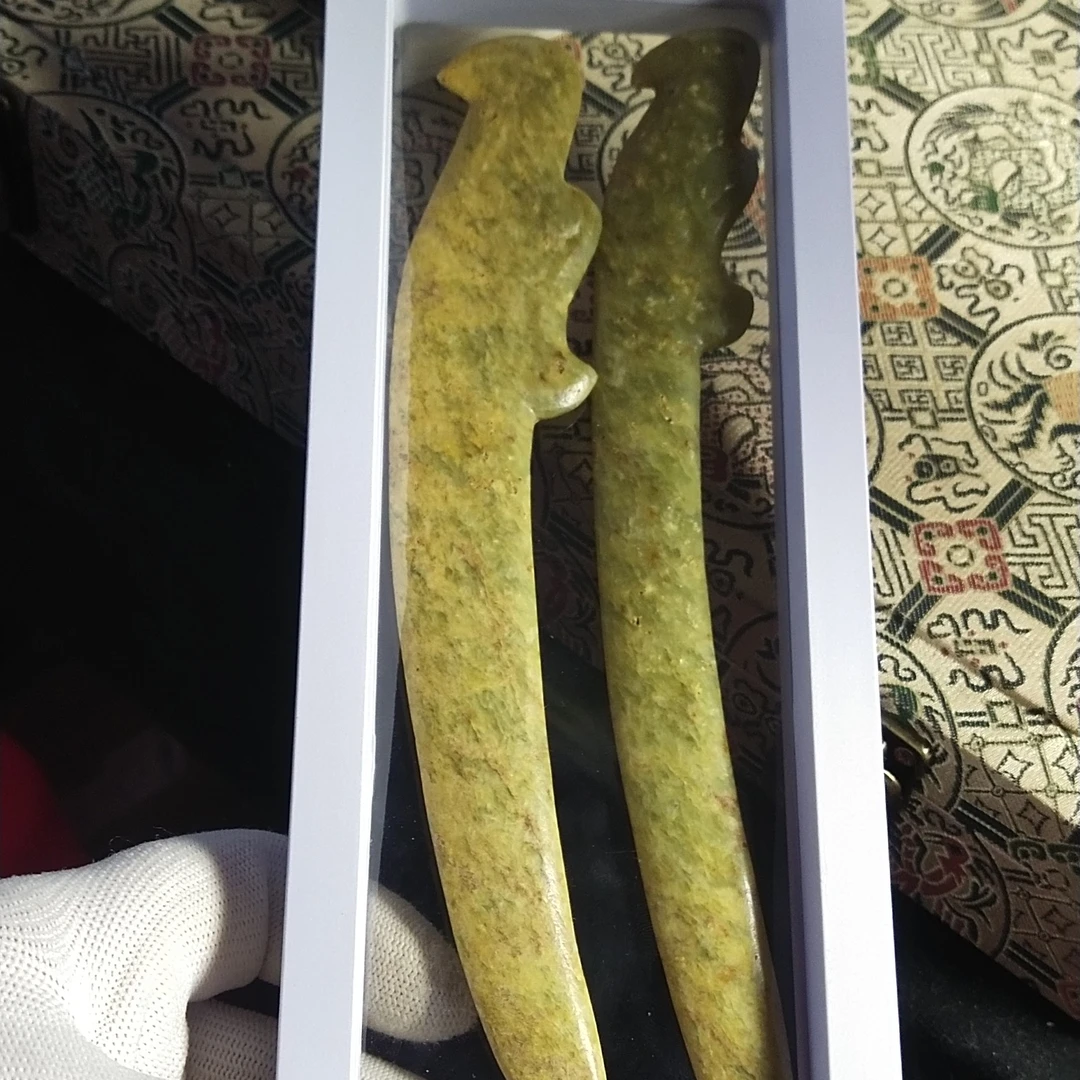河磨奇石龙形壁器形件